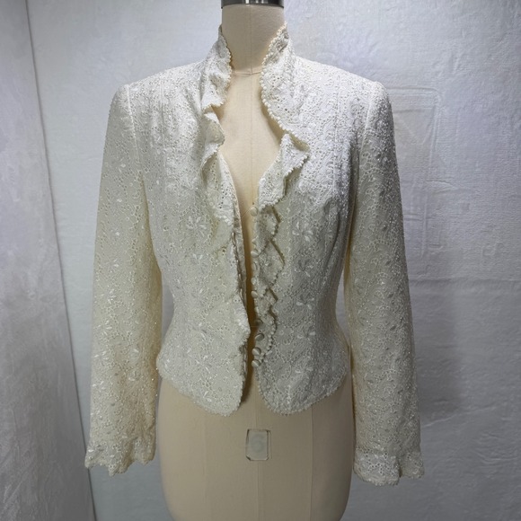 Carmen Marc Valvo Jackets & Blazers - Carmen Marc Valvo Cream Eyelet Lace Beaded Sequin Evening Jacket Bolero 6 Formal